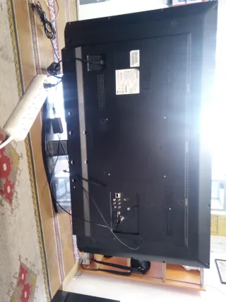 Televisor Philips Negro y Azul