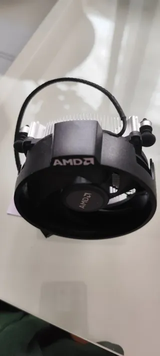 Procesador AMD Ryzen 5 2600 + Disipador