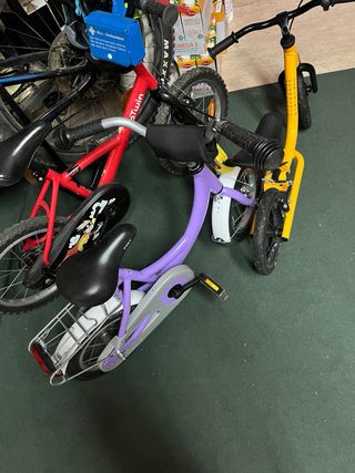 Bicicleta infantil 2 ruedas  roja silla maclaren