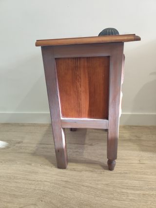 Mesita de noche madera antigua