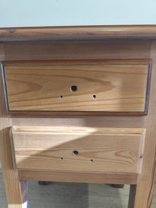 Mesita de noche madera antigua