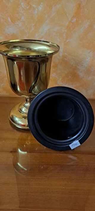 Macetero copa latón vintage