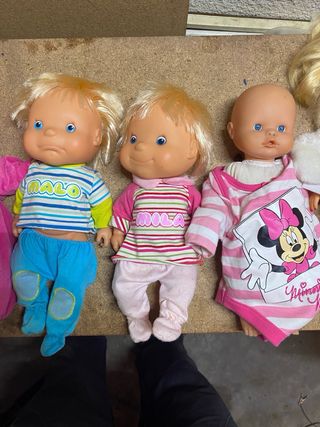 Muñecas Nancy y Barbie