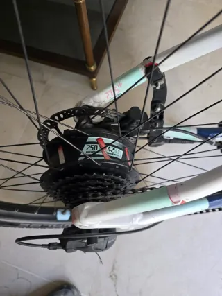 Bicicleta Eléctrica Rockrider E-ST 100