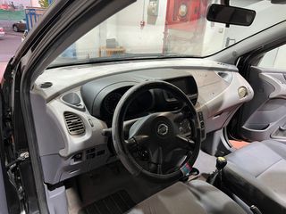 Nissan Almera Tino 2.2 dci 112cv 2004