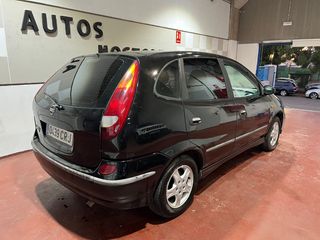 Nissan Almera Tino 2.2 dci 112cv 2004