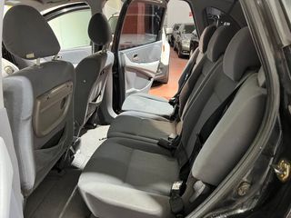 Nissan Almera Tino 2.2 dci 112cv 2004