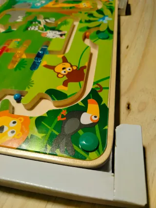 Hape Laberinto Magnético de madera Animales Selva