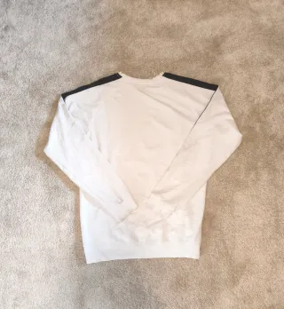 Nike White Crewneck Sweatshirt – Just Do It Swoosh