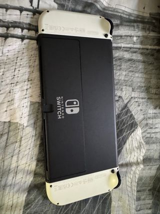 Nintendo Switch OLED Blanca + Accesorios