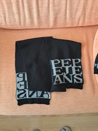 Bufanda y gorro Pepe Jeans negro/gris