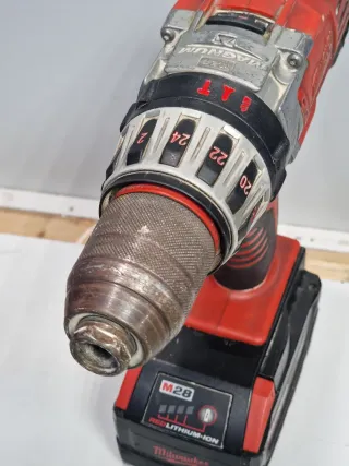 Taladro Atornillador Milwaukee M28C