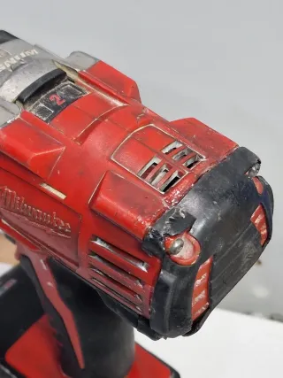 Taladro Atornillador Milwaukee M28C