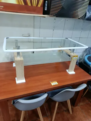 Mesa centro cristal y madera