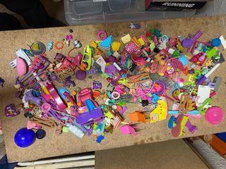 Lote de muñecas pequeñas