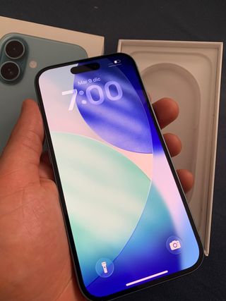 iPhone 16 Azul