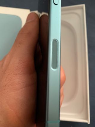 iPhone 16 Azul