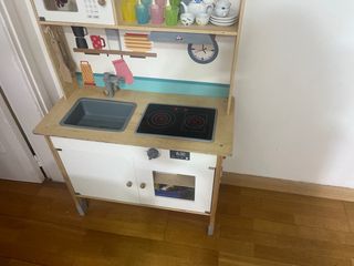 Cocina de juguete con accesorios