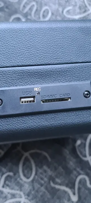 Tocadiscos Portátil Lauson CL703 Negro/Rojo