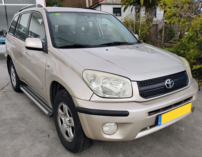 Toyota RAV4 2004 4X2 - foto 1
