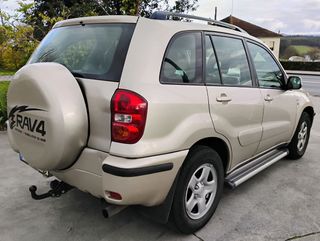 Toyota RAV4 2004