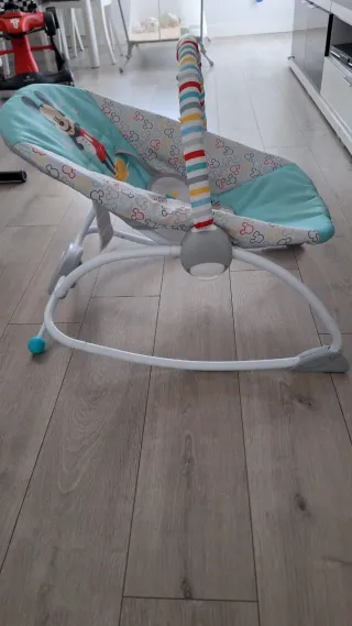 Hamaca bebé Mickey Mouse con vibración