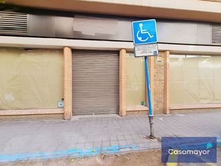 Local comercial en alquiler en Ensanche - Diputación en Alicante