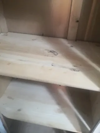 Mueble vitrina madera y cristal