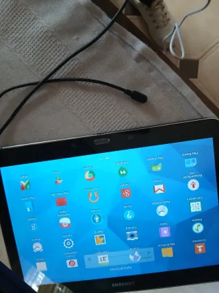 Tablet Samsung Negra y plateada