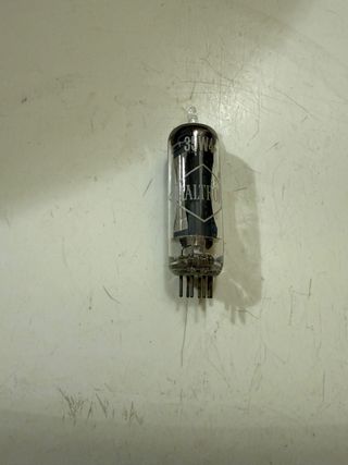 Válvula Haltron 35W4 para radio antigua