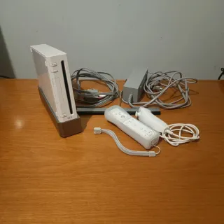 Nintendo Wii Console + Controller - Completa