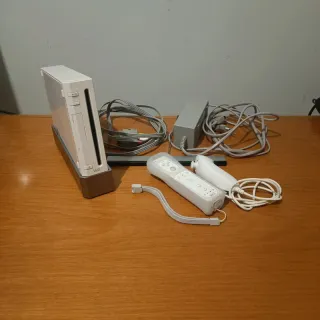 Nintendo Wii Console + Controller - Completa
