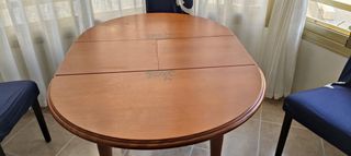 Mesa redonda extensible de madera