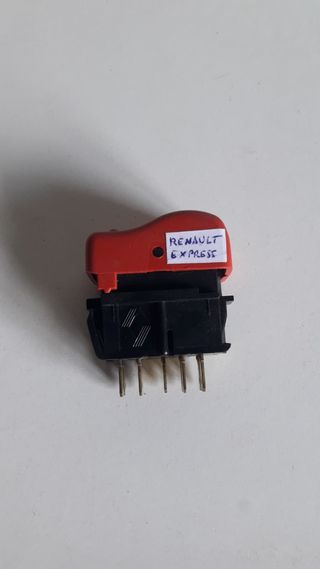 Botón Luces Emergencia - Renault Express
