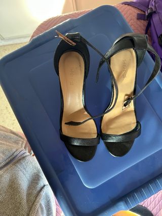 Sandalias tacón Stradivarius Talla 38