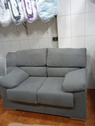 Sofá de 2 plazas gris