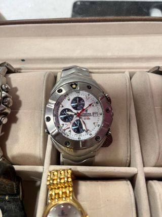 Reloj Festina Cronógrafo Blanco y Plateado
