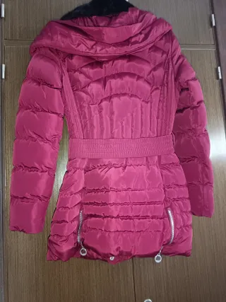 Chaquetón de nieve burdeos y negro