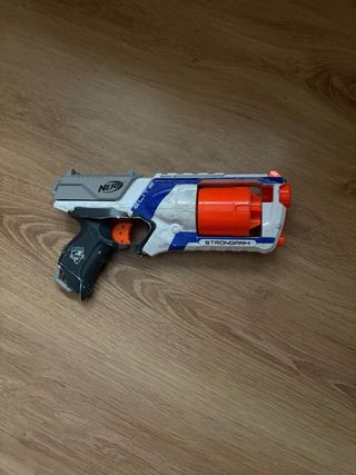 Lote Nerf: Pistolas y Chaleco