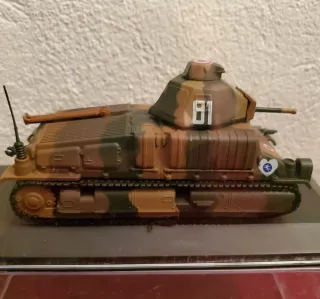 Modellino carro armato Somua S-35 1/43
