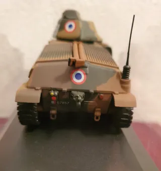 Modellino carro armato Somua S-35 1/43