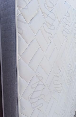 Colchón 150x195 visco cómodo de exposición