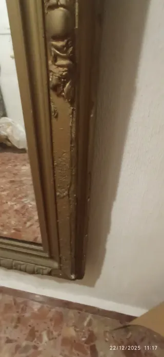Espejo antiguo de gran tamaño