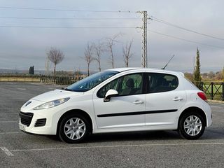 Peugeot 207 2011