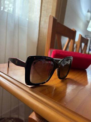 Gafas de sol Carey Carolina Herrera