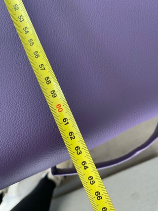 Camilla plegable Quirumed, color lila.