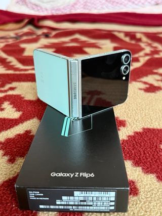 Samsung Galaxy Z Flip6 256GB
