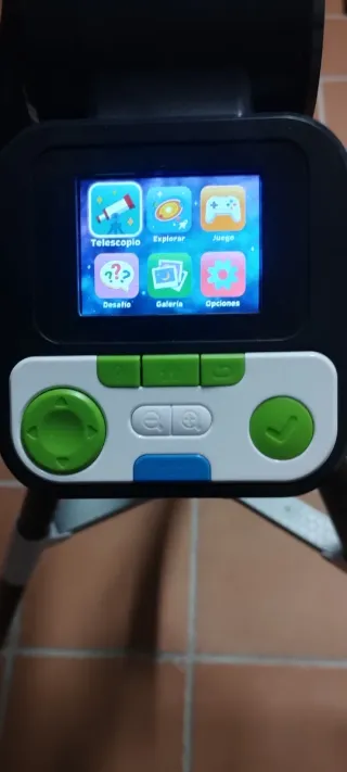 Telescopio multimedia per avventure spaziali