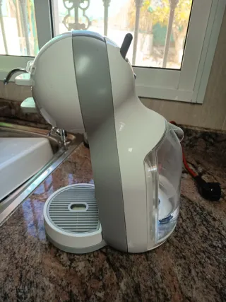 Cafetera Dolce Gusto Blanca
