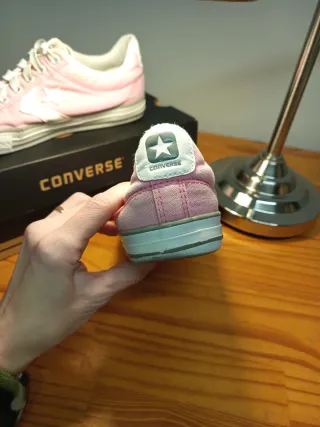 Zapatillas Converse Rosas y Blancas